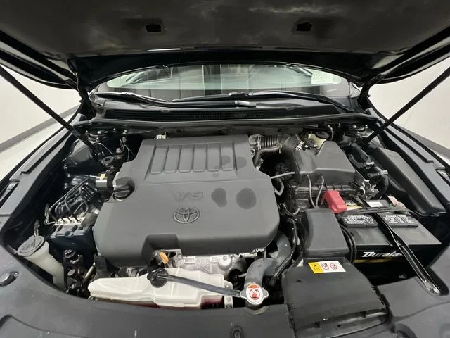 Used 2017 Black Toyota XLE image 29