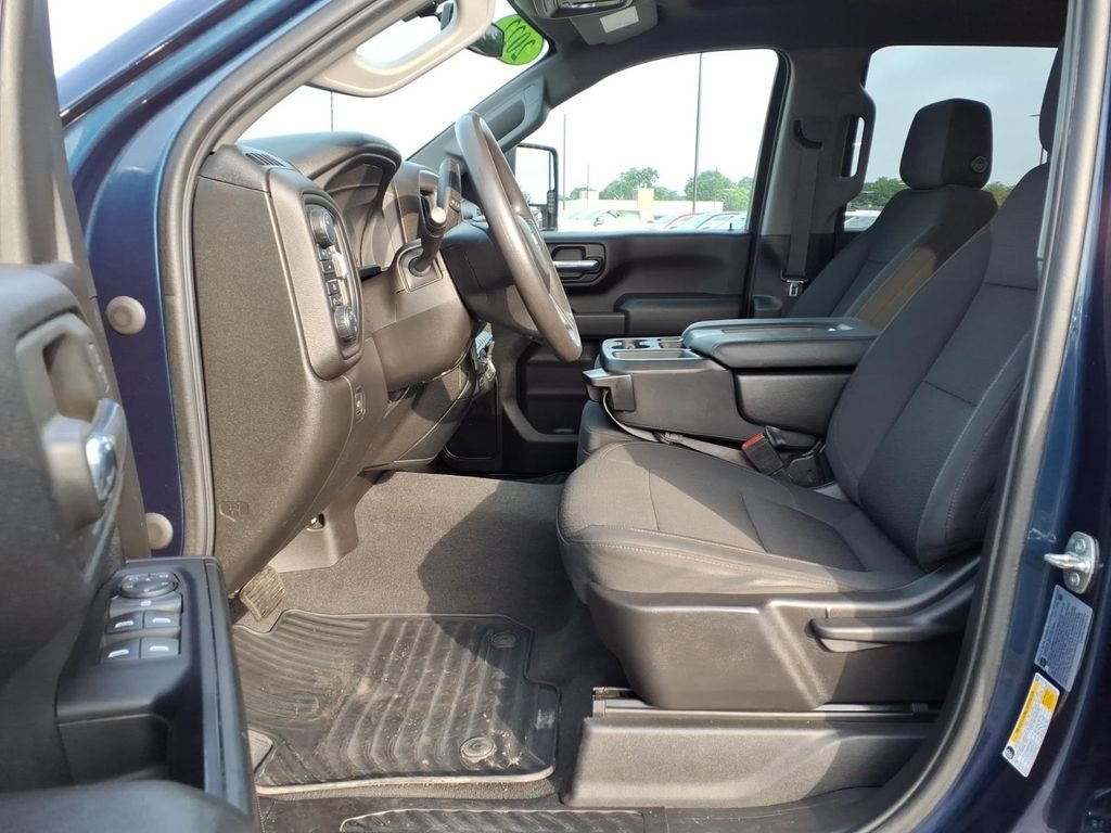 Used 2022 Northsky Blue Metallic Chevrolet Custom image 16