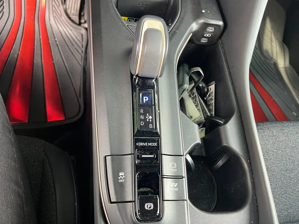 Used 2023  Toyota XLE image 17