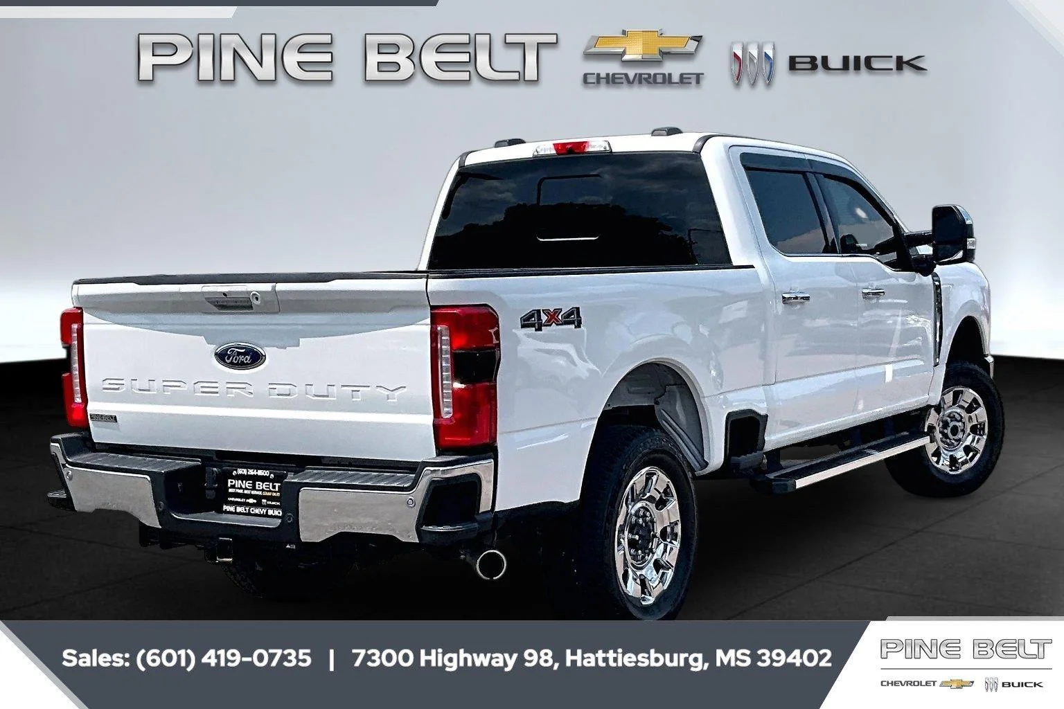 Used 2024 White Ford LARIAT image 12