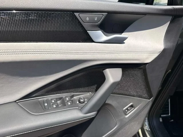 New 2026 Avocado Green w/Deep Black Roof Volkswagen SE R-Line Black image 17