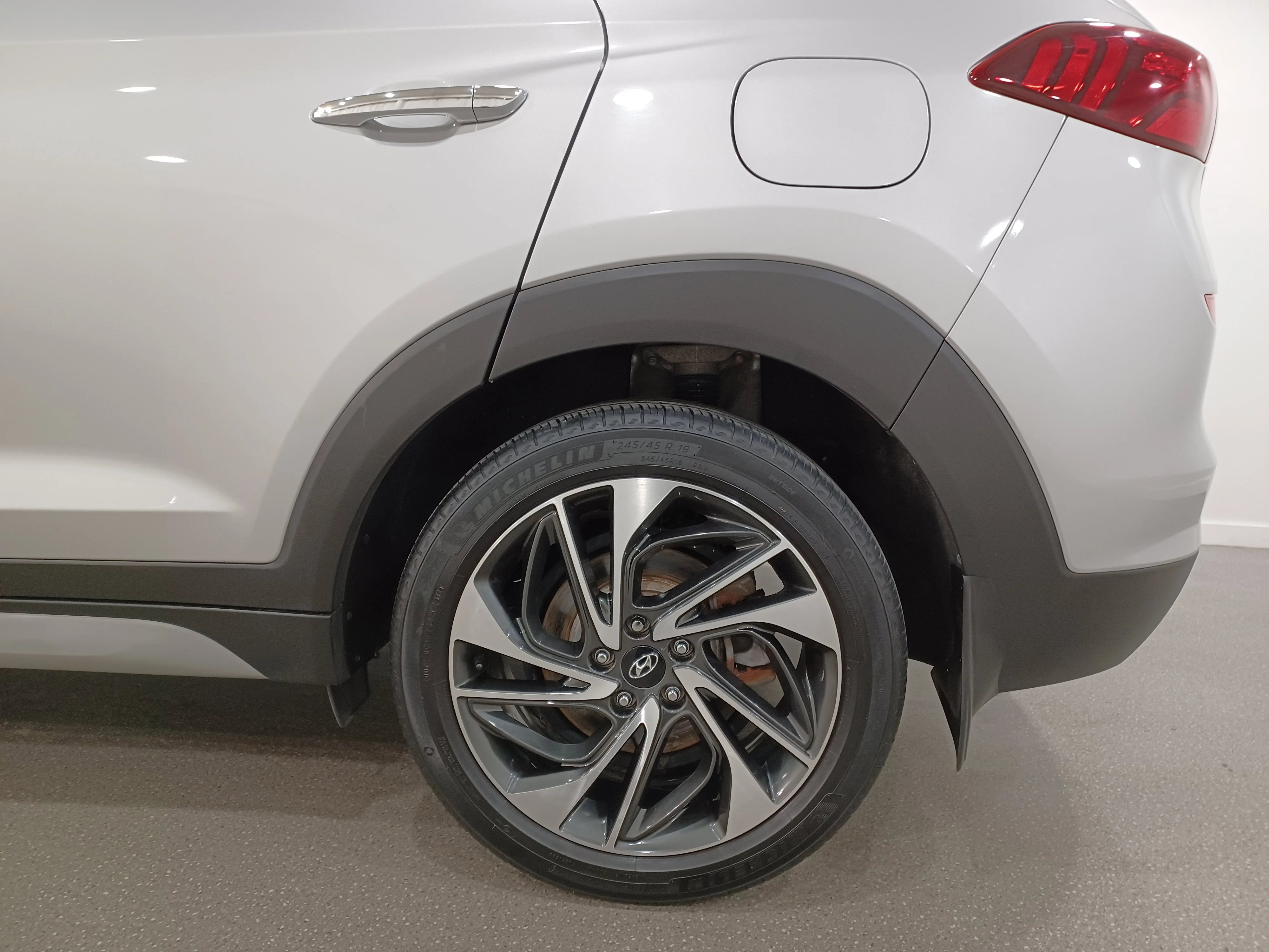 Certified Used 2021 Typhoon Silver Hyundai Ultimate AWD*Adaptive Cruise | Nav | 360° Cam | Cooled Leather | Pano Roof | Htd Wheel image 22