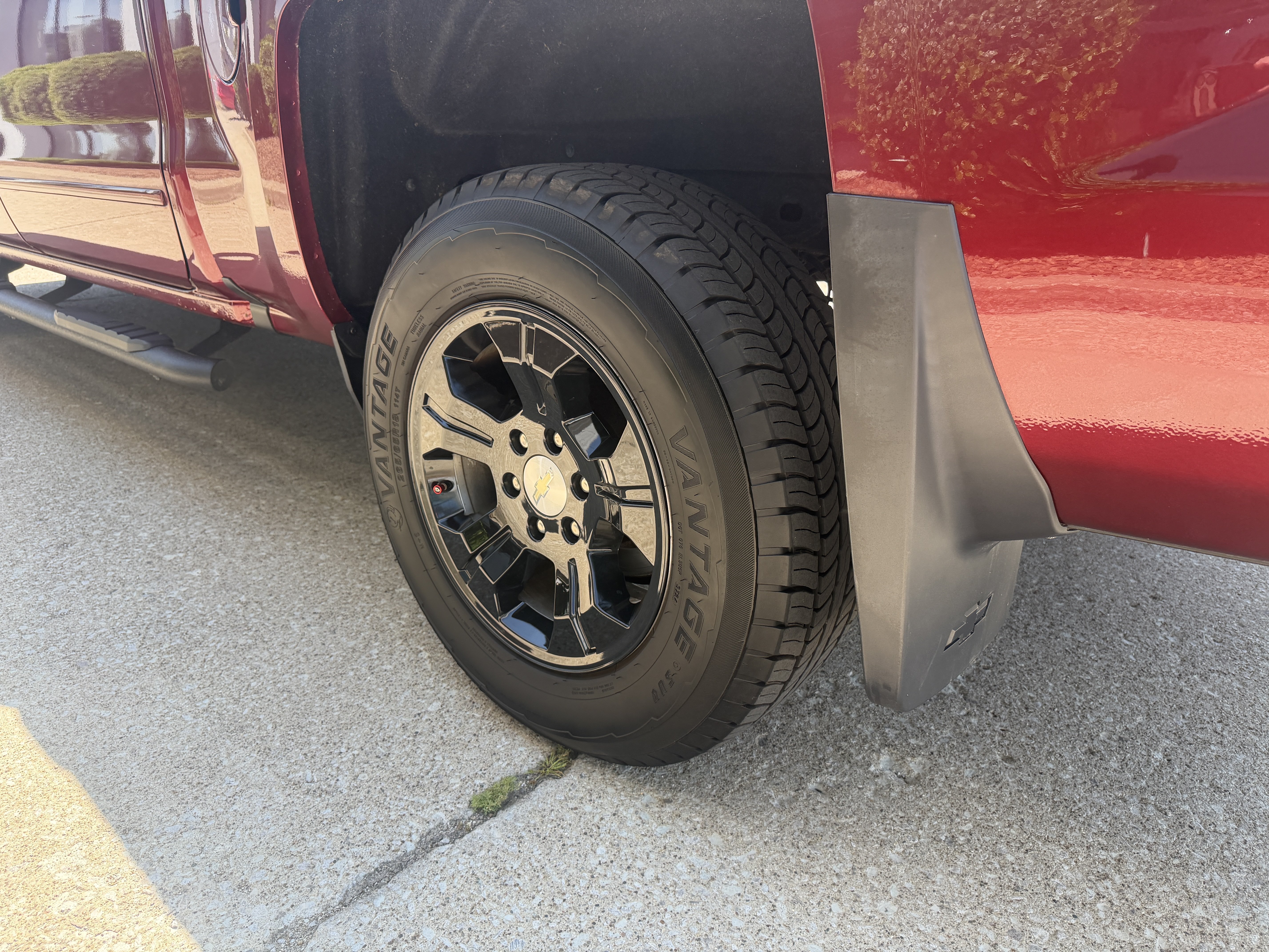Used 2017 Siren Red Tintcoat Chevrolet LT image 12