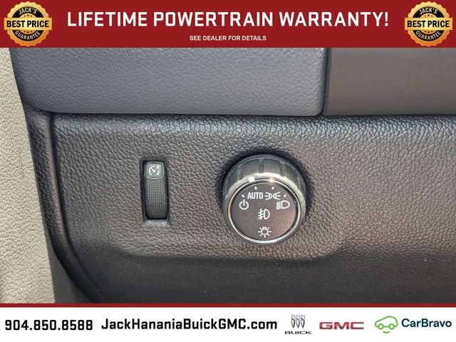 Used 2016 Red Chevrolet Z71 image 25