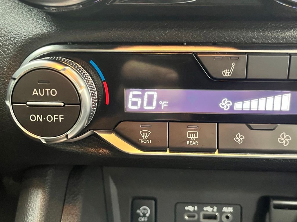 Used 2024 Electric Blue Metallic Nissan SR image 6