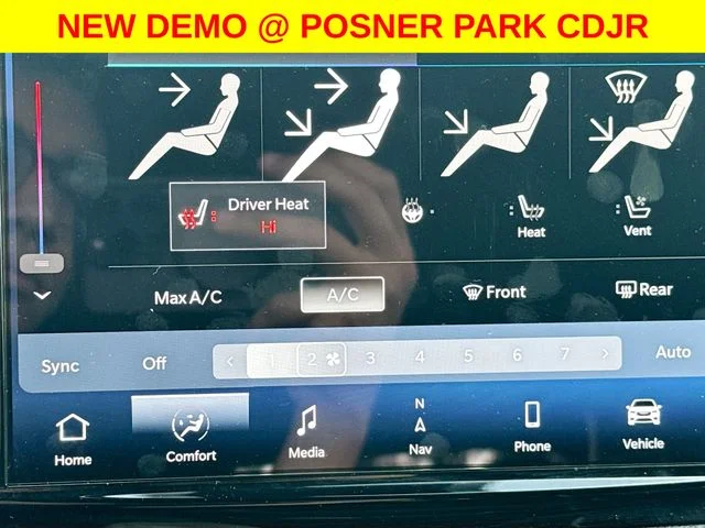 New 2026 Diamond Black Crystal Pearl-Coat Exterior Paint Chrysler Limited image 21