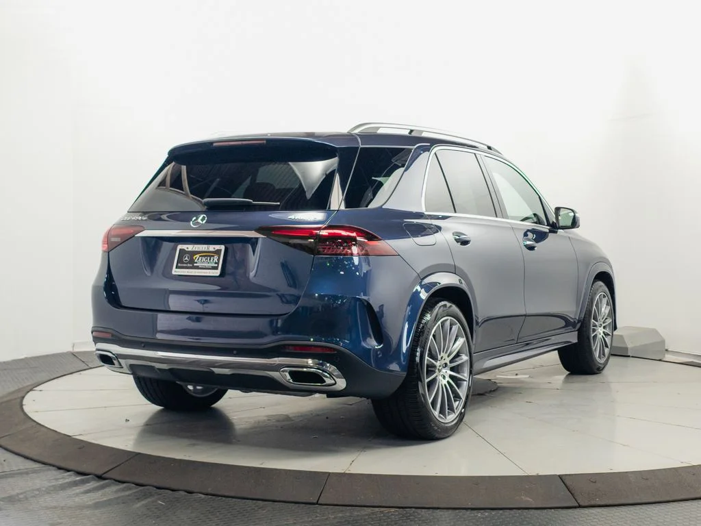Used 2025 Twilight Blue Metallic Mercedes-Benz GLE 450e image 32