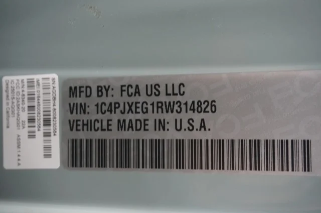 Used 2024 Earl Clear Coat Jeep Sahara image 33