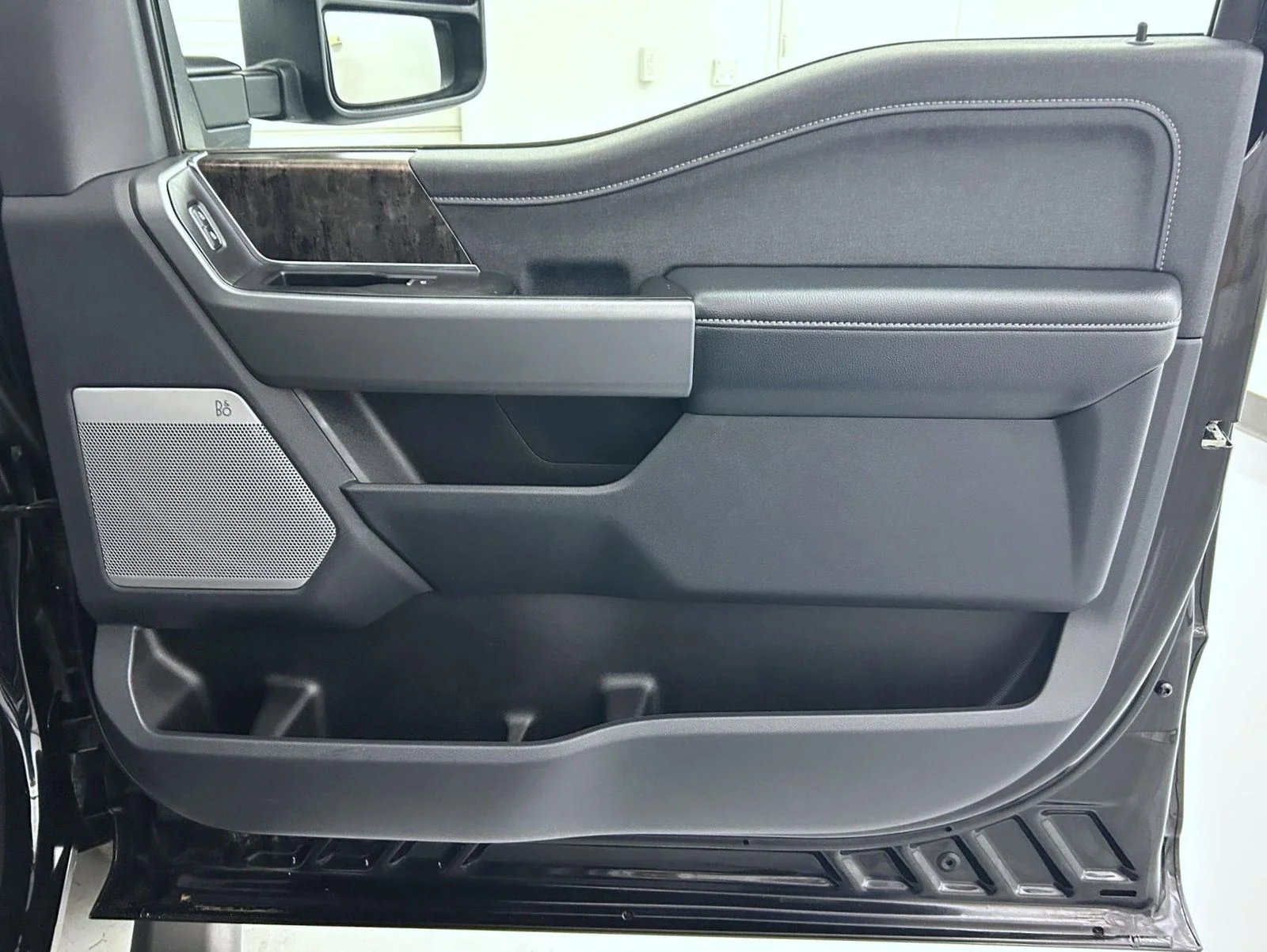 Used 2025 Black Ford Lariat image 16