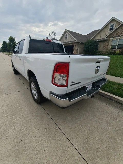 Used 2022 White Ram Big Horn/Lone Star image 9