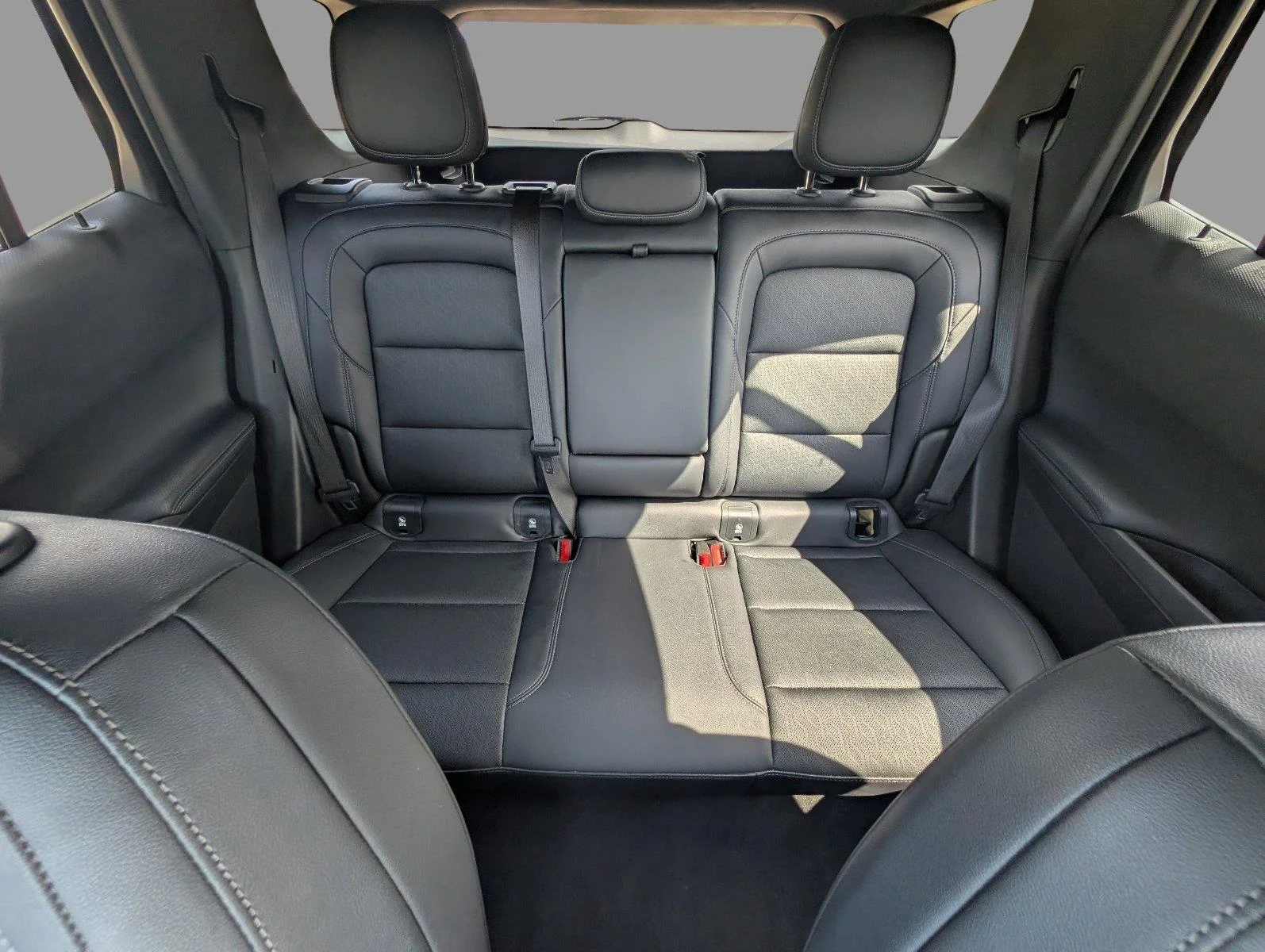 Used 2025 Sterling Gray Metallic Chevrolet LT image 34