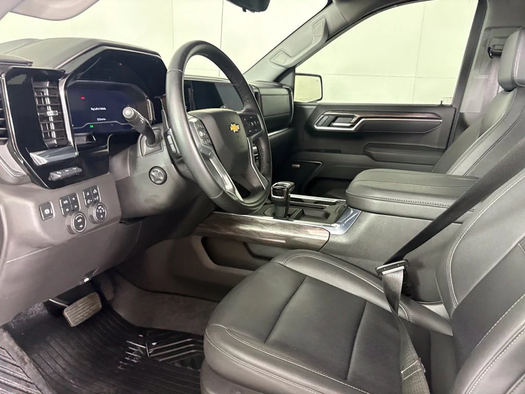 Certified Used 2025 Sterling Gray Metallic Chevrolet LTZ image 27