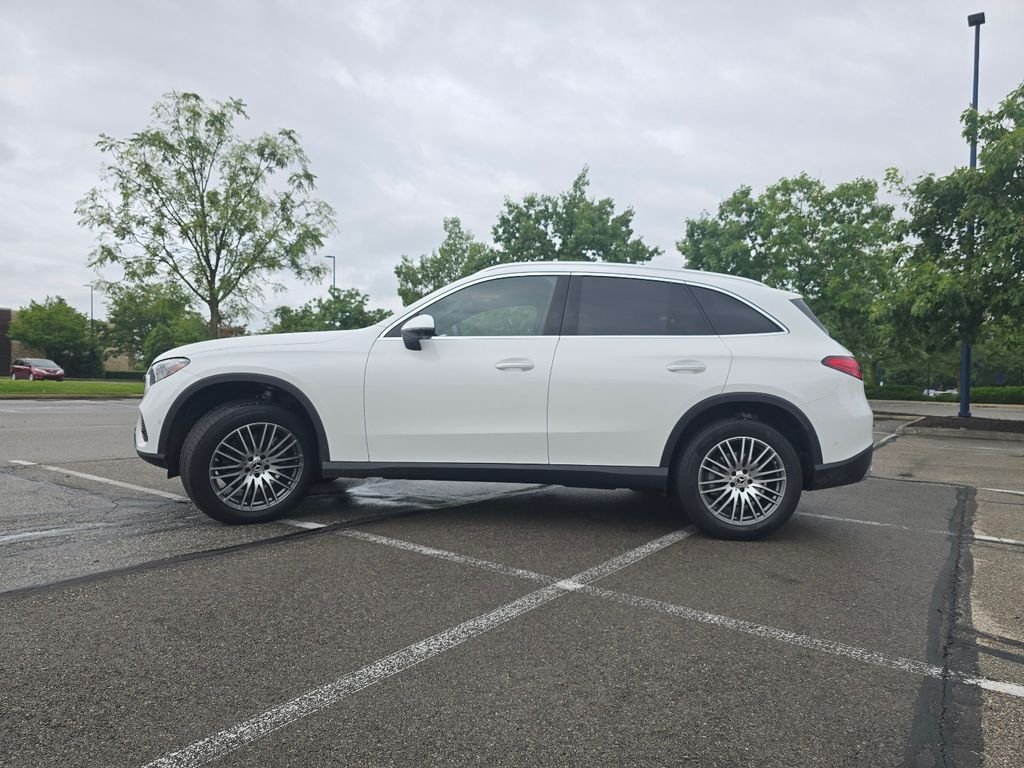 Certified Used 2026 Moonlight White Metallic Mercedes-Benz GLC 300 image 15