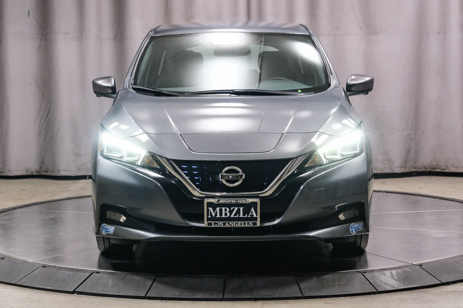 Used 2020 Gun Metallic Nissan SV image 5