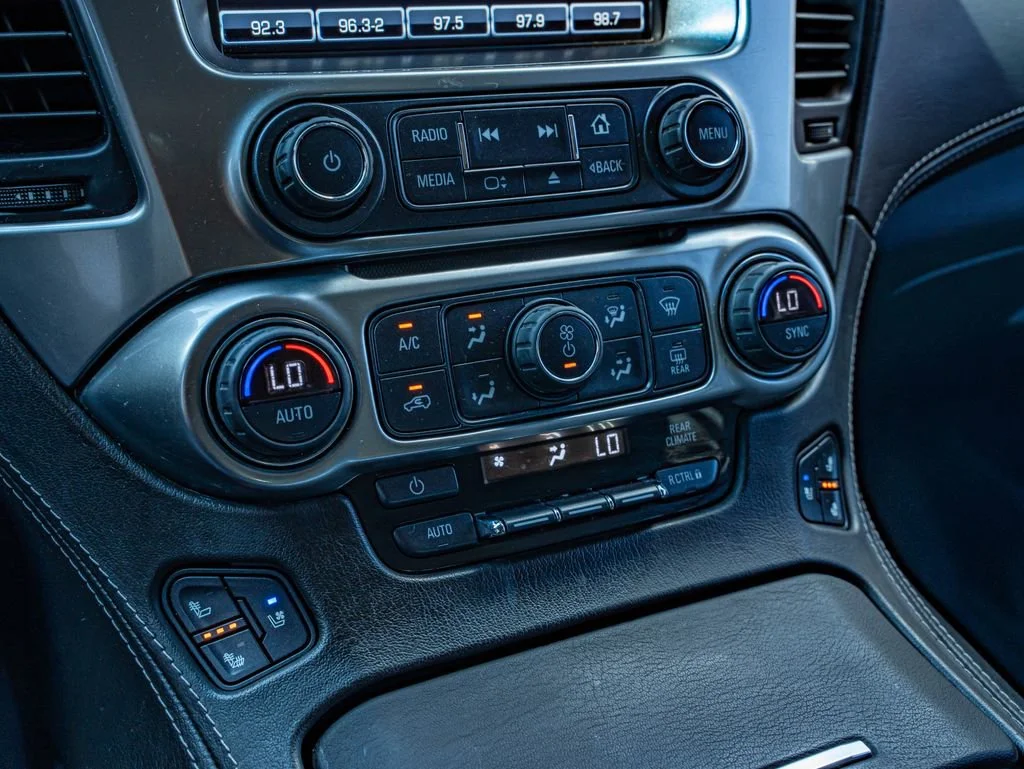 Used 2020 Black Chevrolet Premier image 27