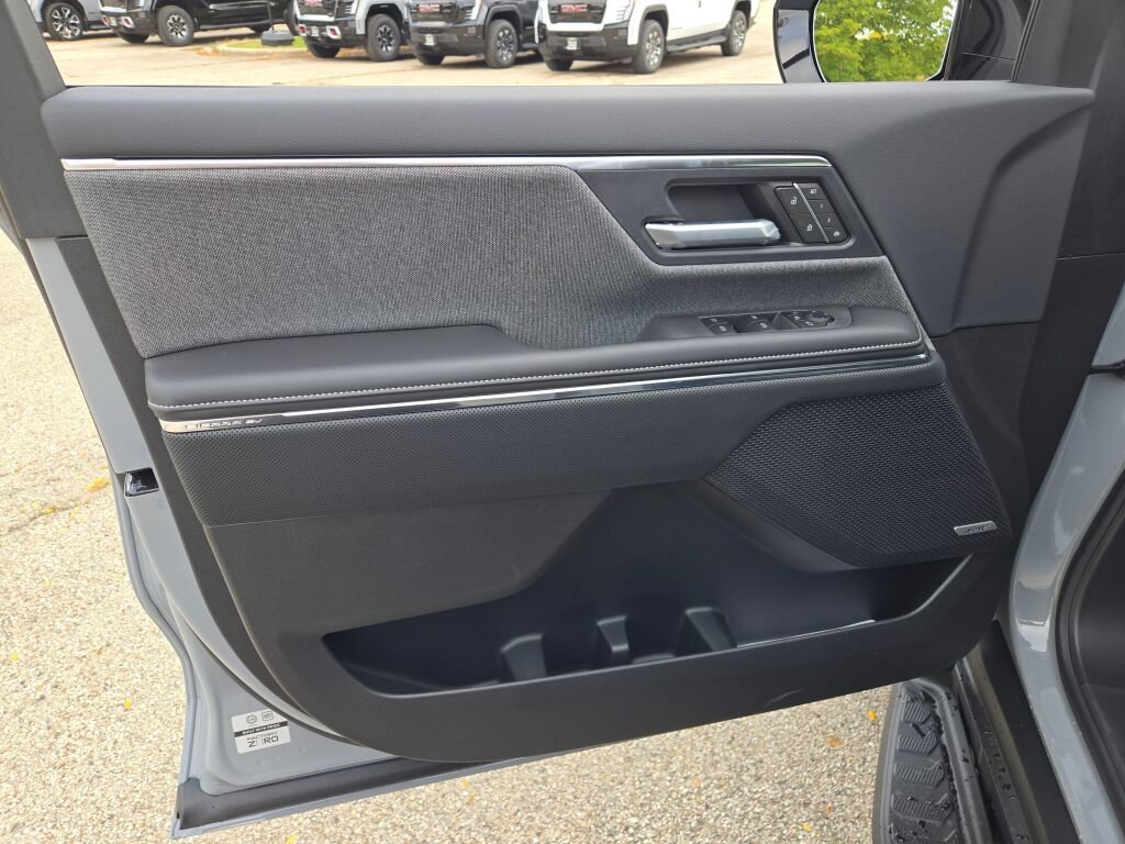 2026 GMC Sierra EV Elevation - Photo 29