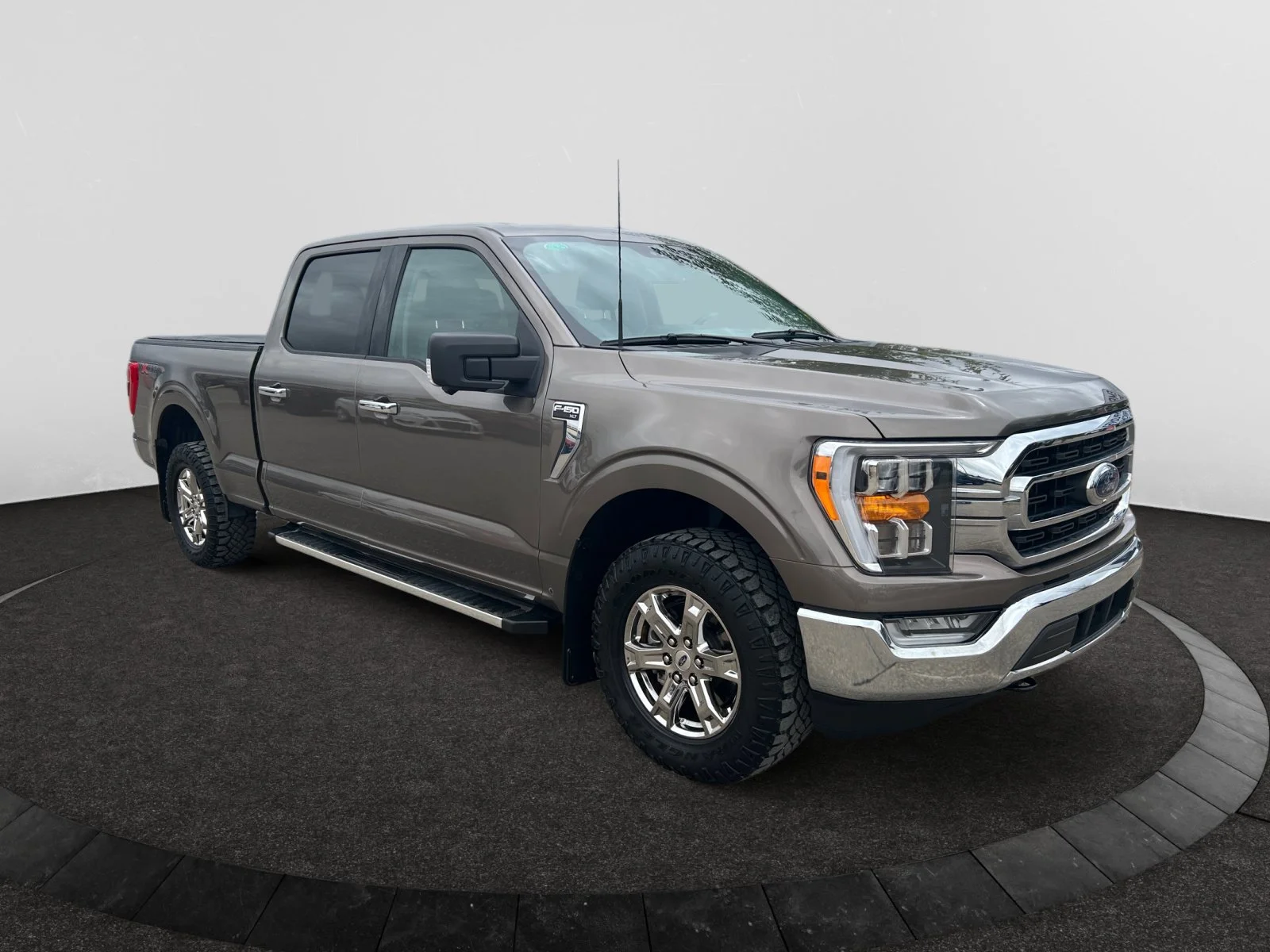 Used 2023 BROWN Ford XLT 302a 6.5 ft box image 7
