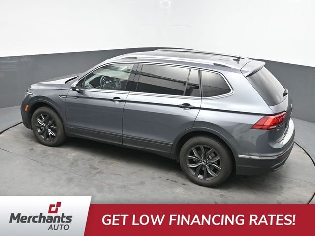 Used 2023 White Volkswagen 2.0T SE image 25