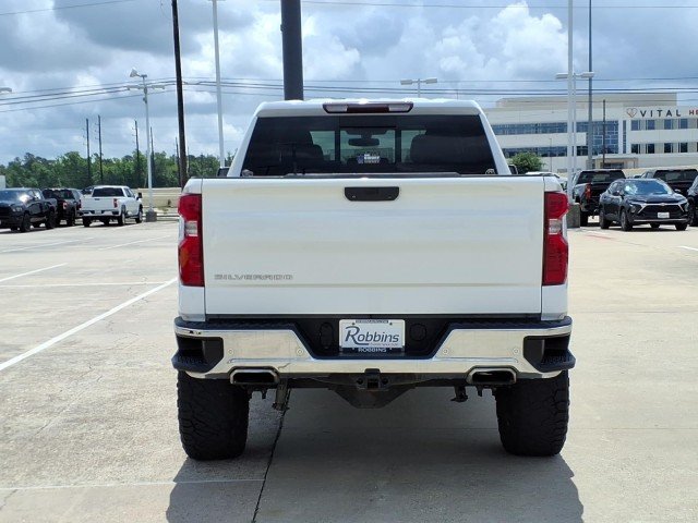 Used 2019 SUMMIT WHITE Chevrolet LT image 6