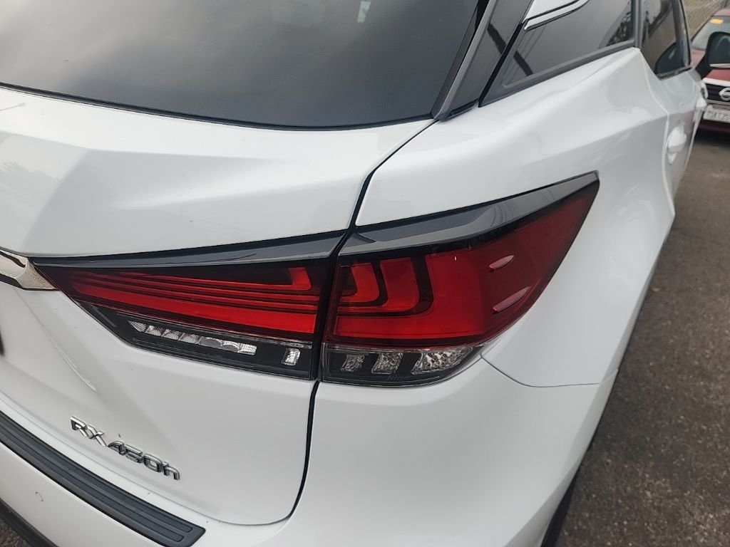 Used 2022 White Lexus 450h F Sport image 14