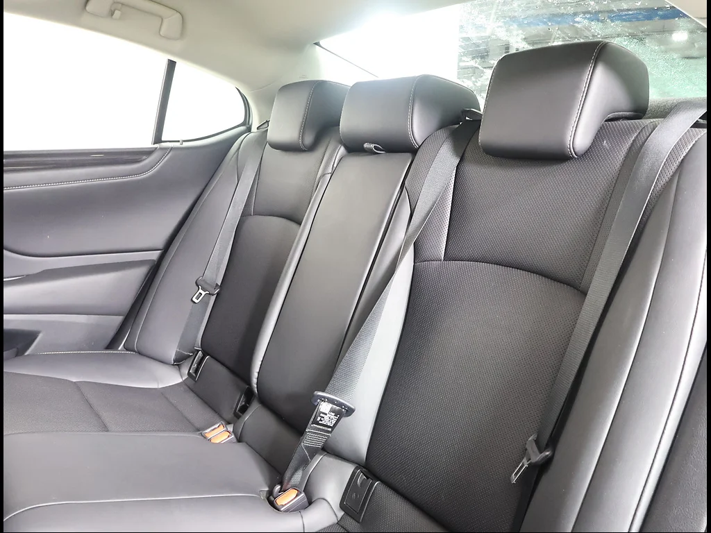 Used 2021 Atomic Silver Lexus Base image 10