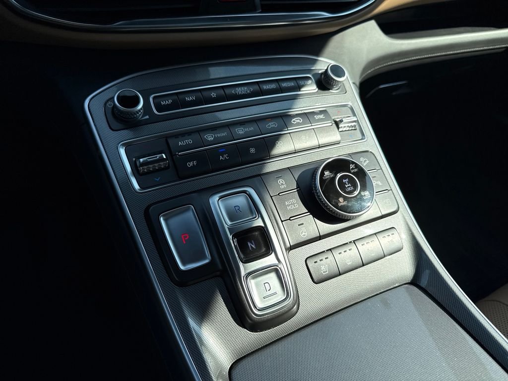 Used 2023 Gray Hyundai Calligraphy image 19