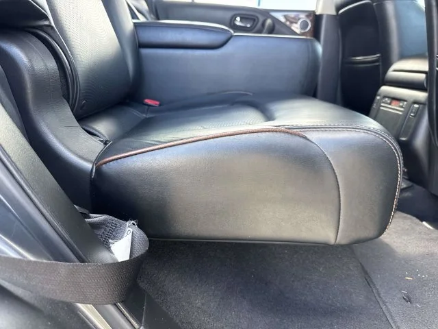 Used 2017 Gray Nissan Platinum image 18