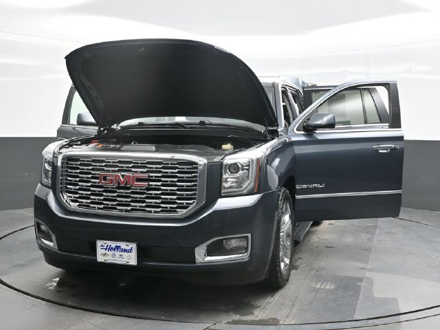 2020 GMC Yukon Denali - Photo 30