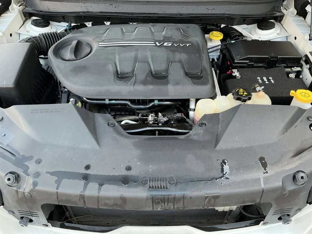 Used 2019 White Jeep Latitude Plus image 23
