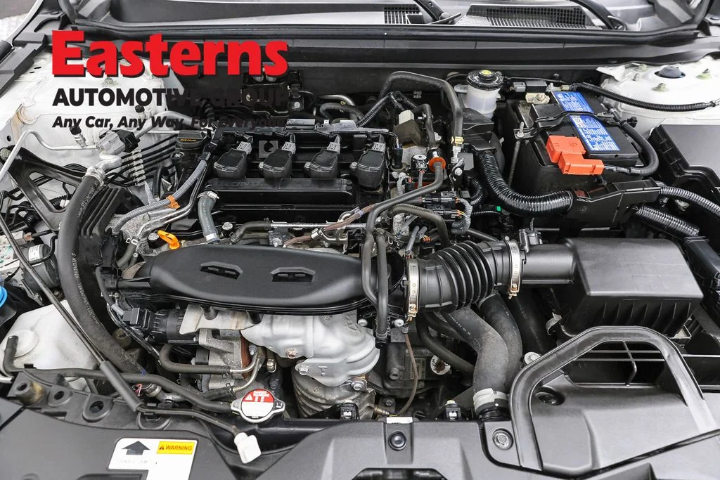 Used 2023 White Honda EX image 7