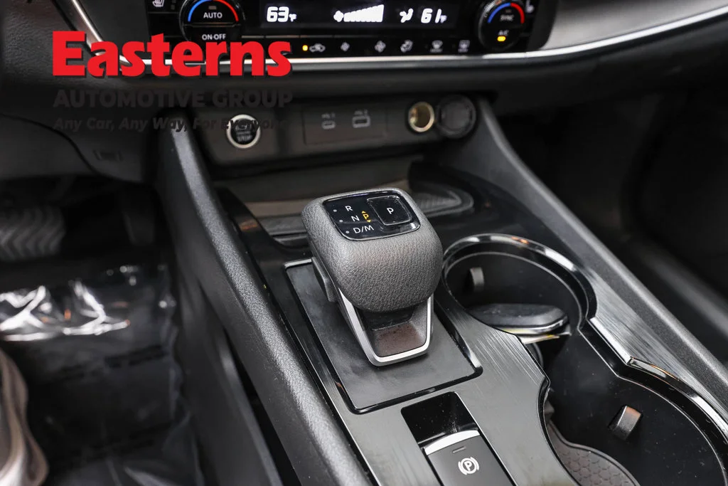 Used 2023 White Nissan SV image 13