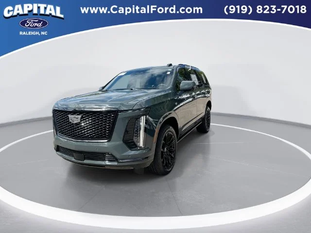 Used 2026 Green Cadillac Sport image 4
