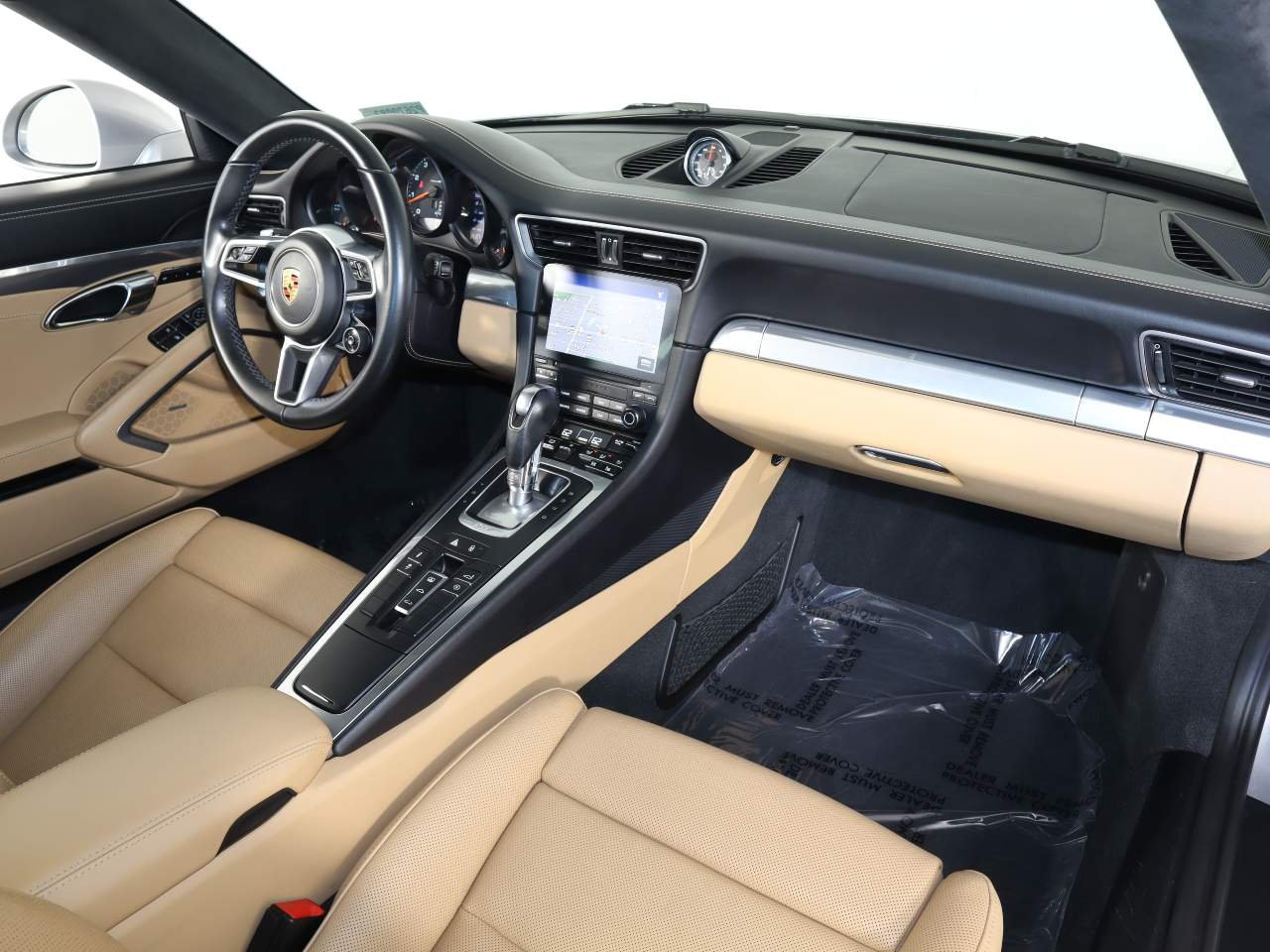 Used 2017 Silver Metallic Porsche Carrera S image 13