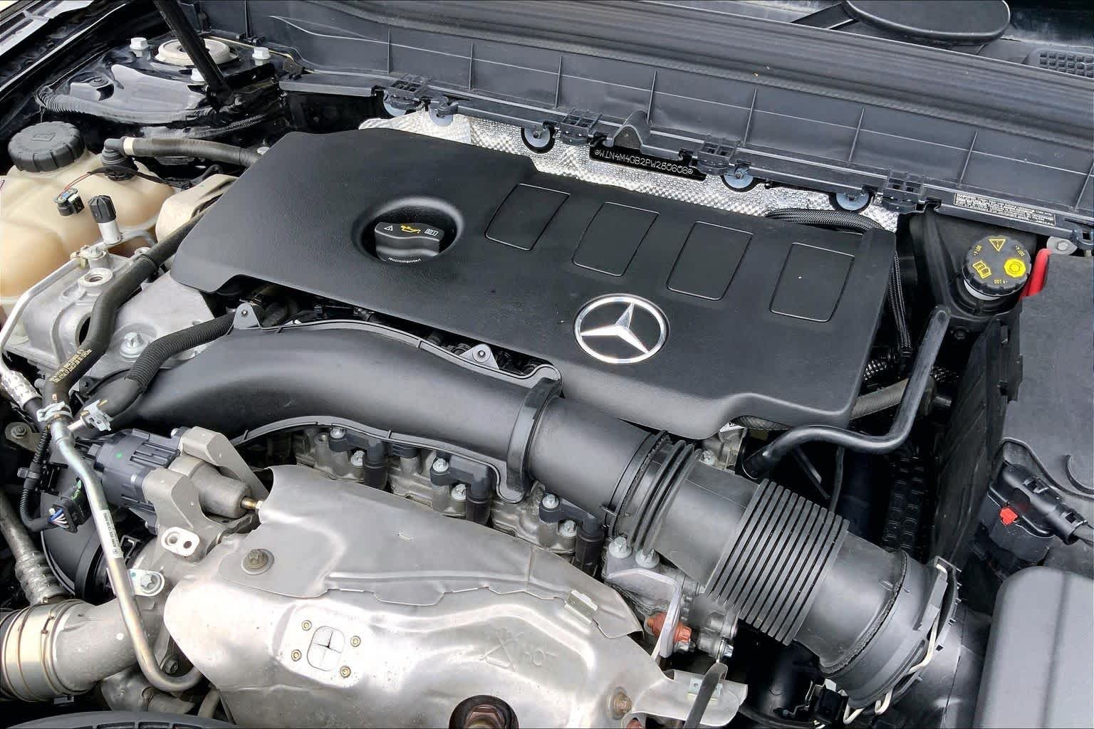 Used 2023 Night Black Mercedes-Benz GLB 250 image 32