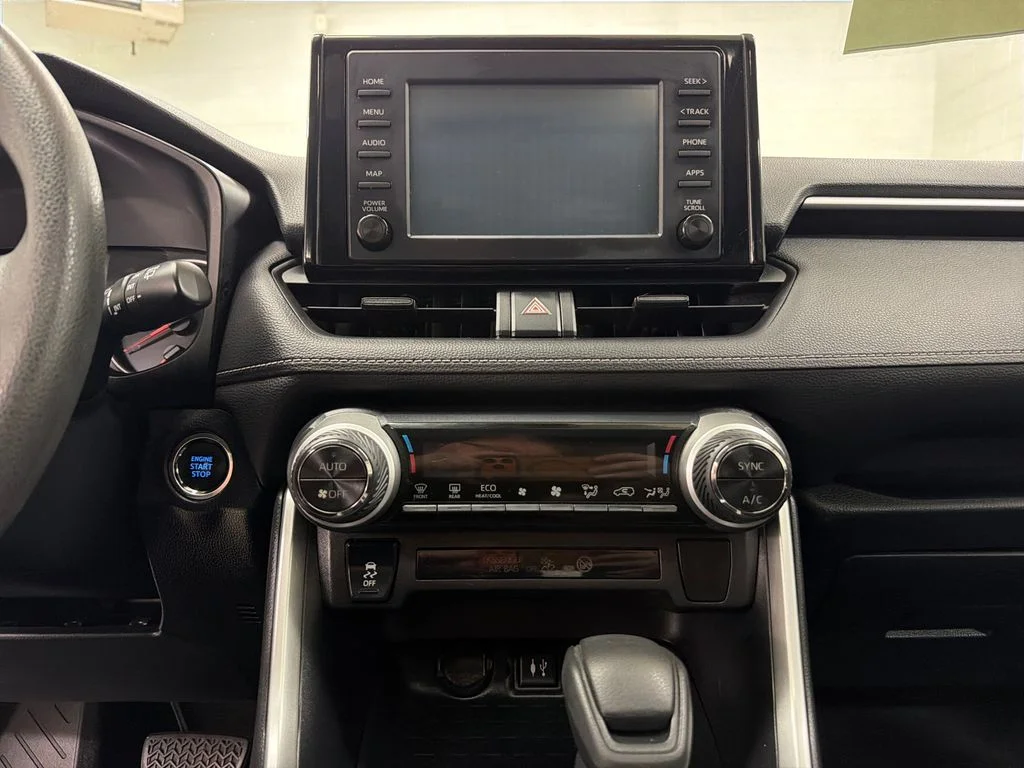 Certified Used 2019 White Toyota XLE image 23