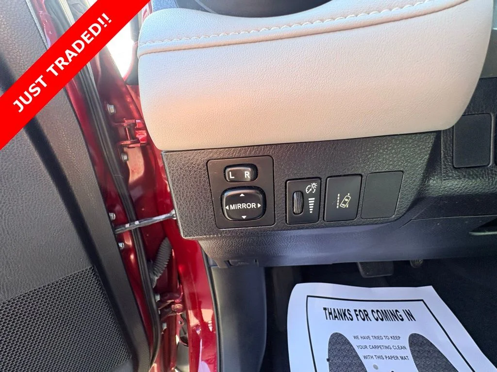 Used 2018 Red Toyota XLE image 19
