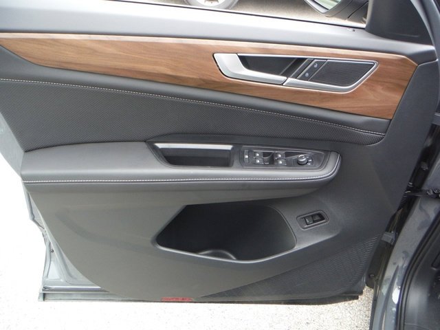 2026 Volkswagen Atlas SE w/Tech - Photo 11