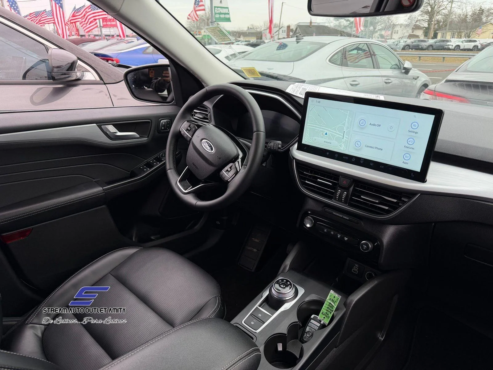 2025 Ford Escape Platinum - Photo 17