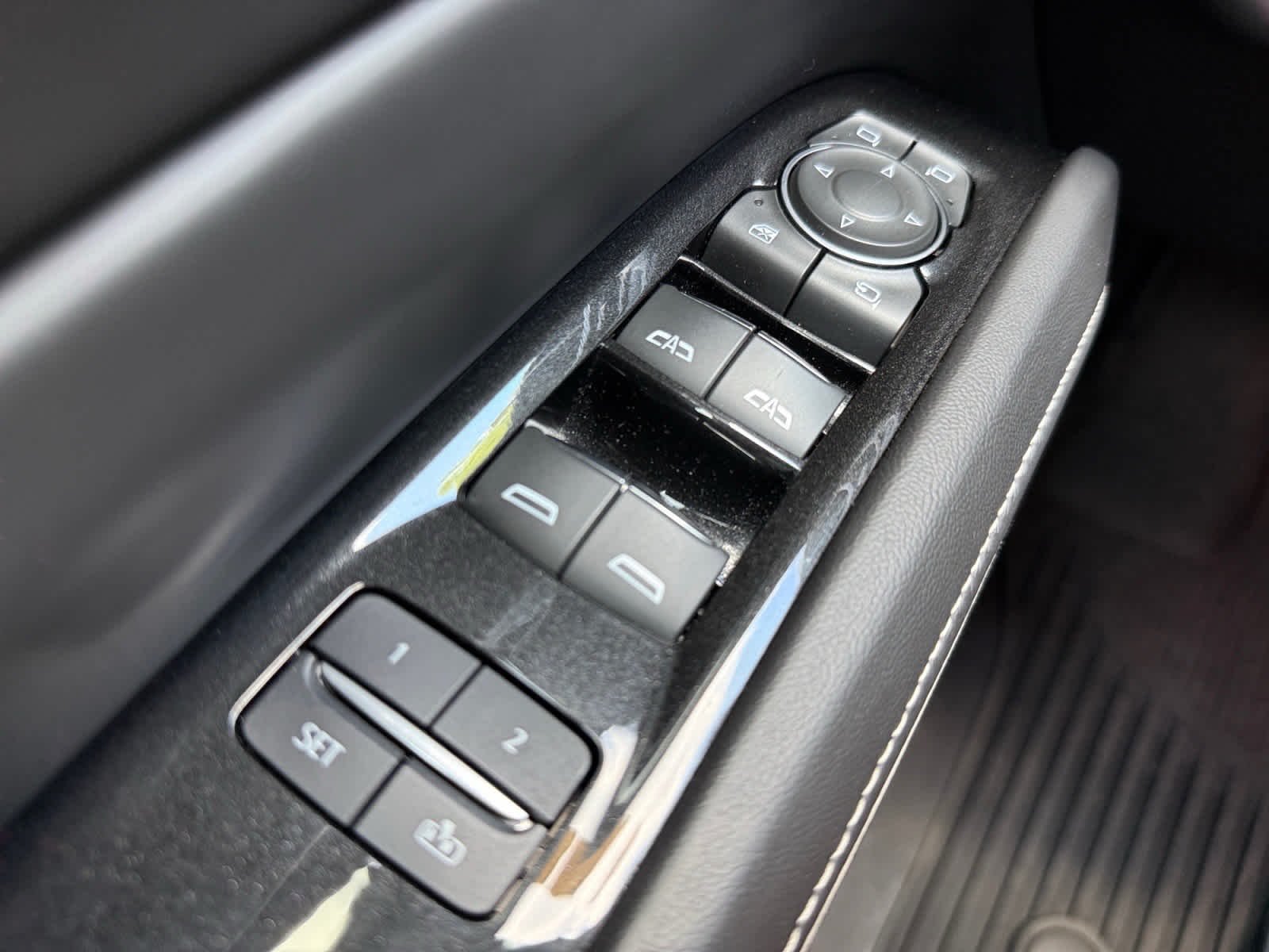 Used 2023 Argent Silver Metallic Cadillac AWD V-Series image 27