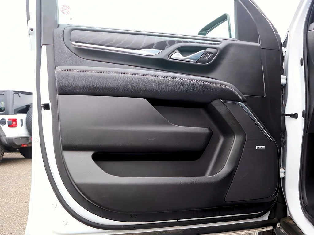 Used 2023 Summit White GMC Denali image 11