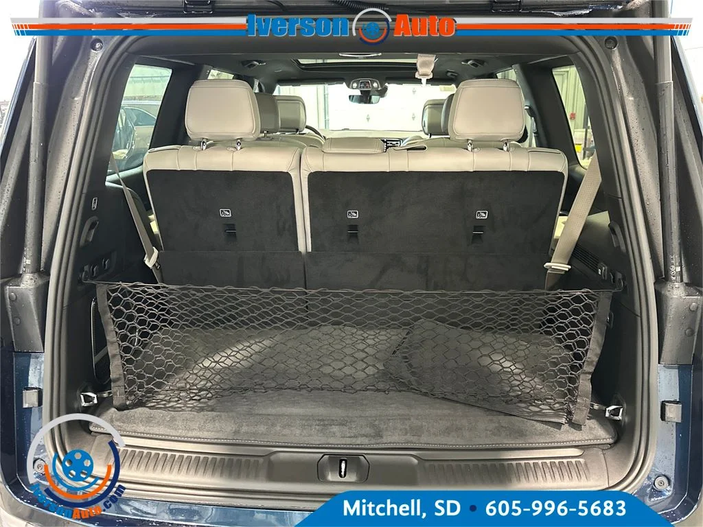 New 2026 Blue Jeep Limited Altitude image 30