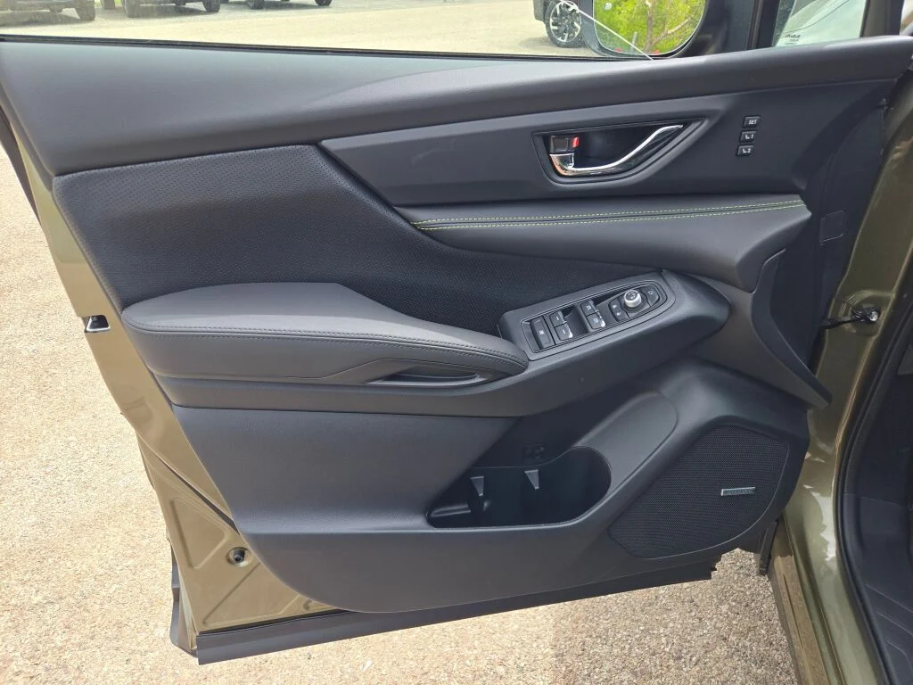 New 2026 AUTUMN GREEN METALLIC Subaru Onyx Edition Touring 7-Passenger image 20