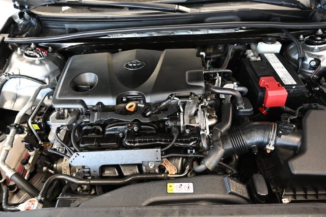 Used 2019 Silver Toyota LE image 29