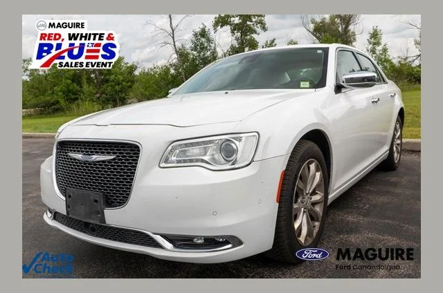 Used 2018 White Chrysler Limited image 1