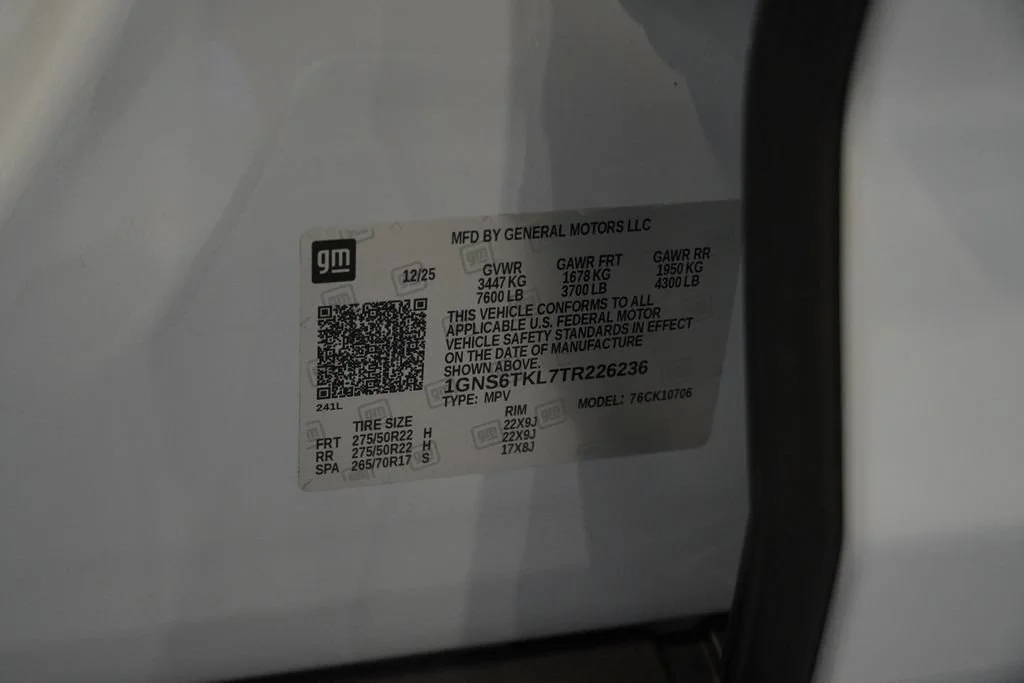 New 2026 Polar White Tricoat Chevrolet High Country image 43