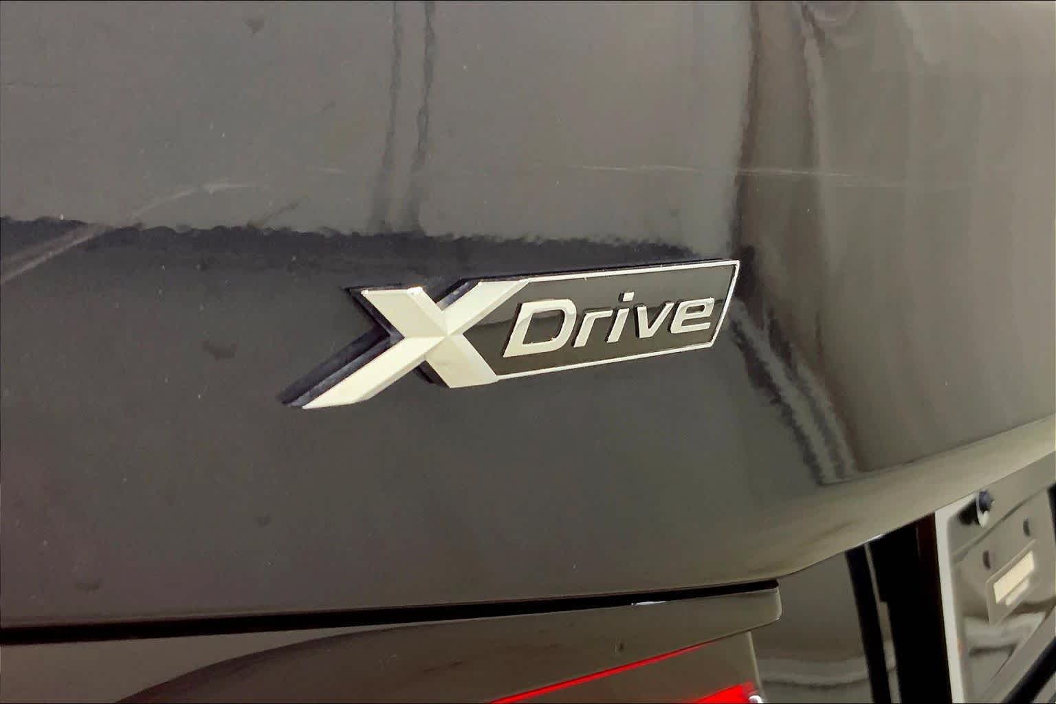 Certified Used 2023 Carbon Black Metallic BMW 540i xDrive image 29