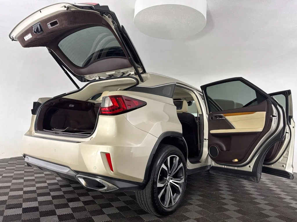 Used 2016 Beige Lexus 350 image 23