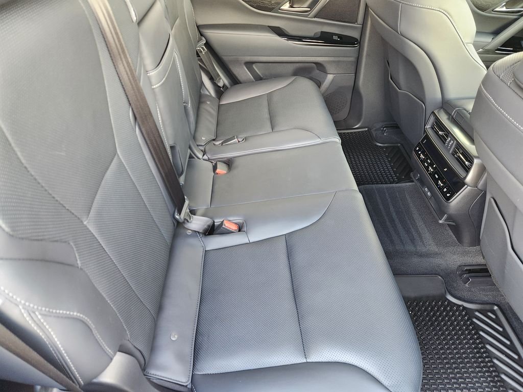 Certified Used 2026 EMINENT WHITE PEARL Lexus 600 Luxury image 32