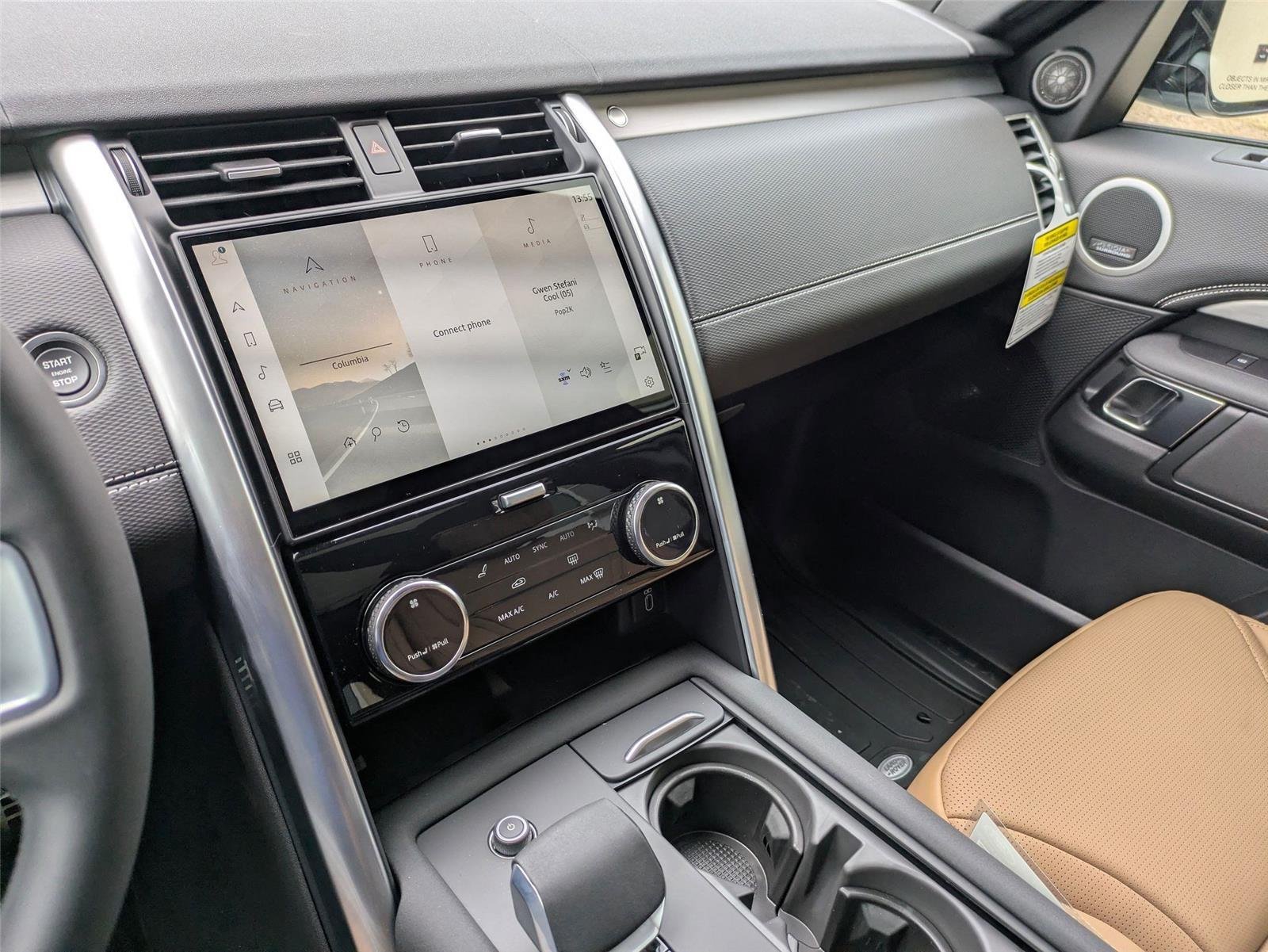 Used 2026 Fuji White Land Rover Dynamic SE image 20