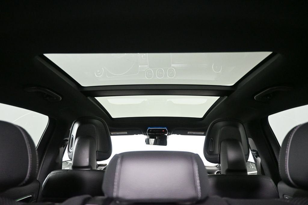 Certified Used 2026  Mercedes-Benz GLC 300 image 19